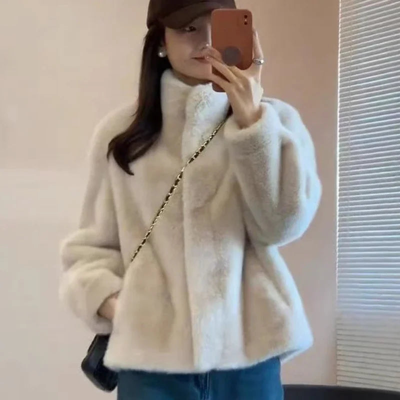 Everyday Warmth: Single-Breasted Faux Fur Jacket (Thick & Cozy)