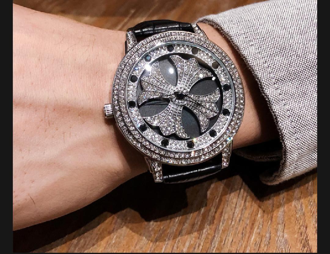 Stylish Women's Quartz Bracelet Watch | Water Resistant & Elegant Timepiece